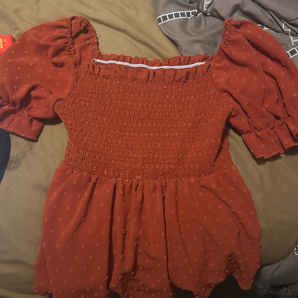 Women's Rust Smocked Top